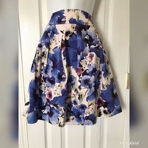 White House Black Market Skirt